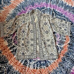 Max Studio Women's Cream and Blue Kimono